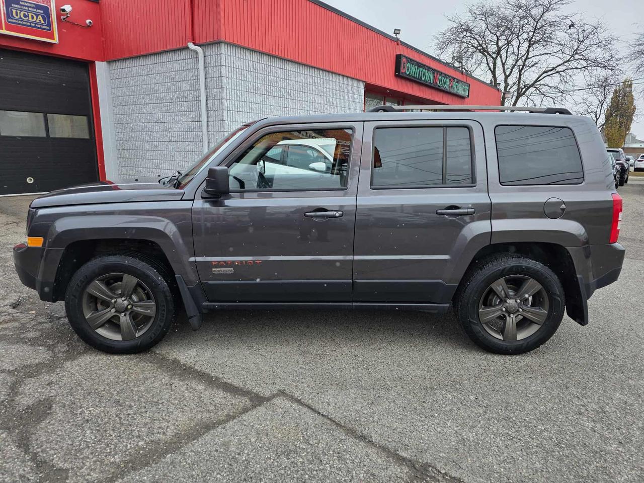 2016 Jeep Patriot 4WD 75th Anniversary Photo