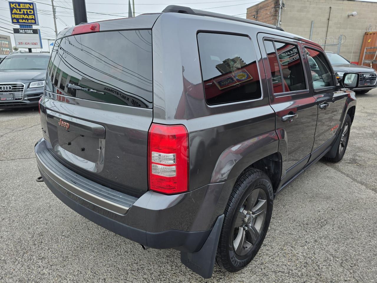 2016 Jeep Patriot 4WD 75th Anniversary Photo