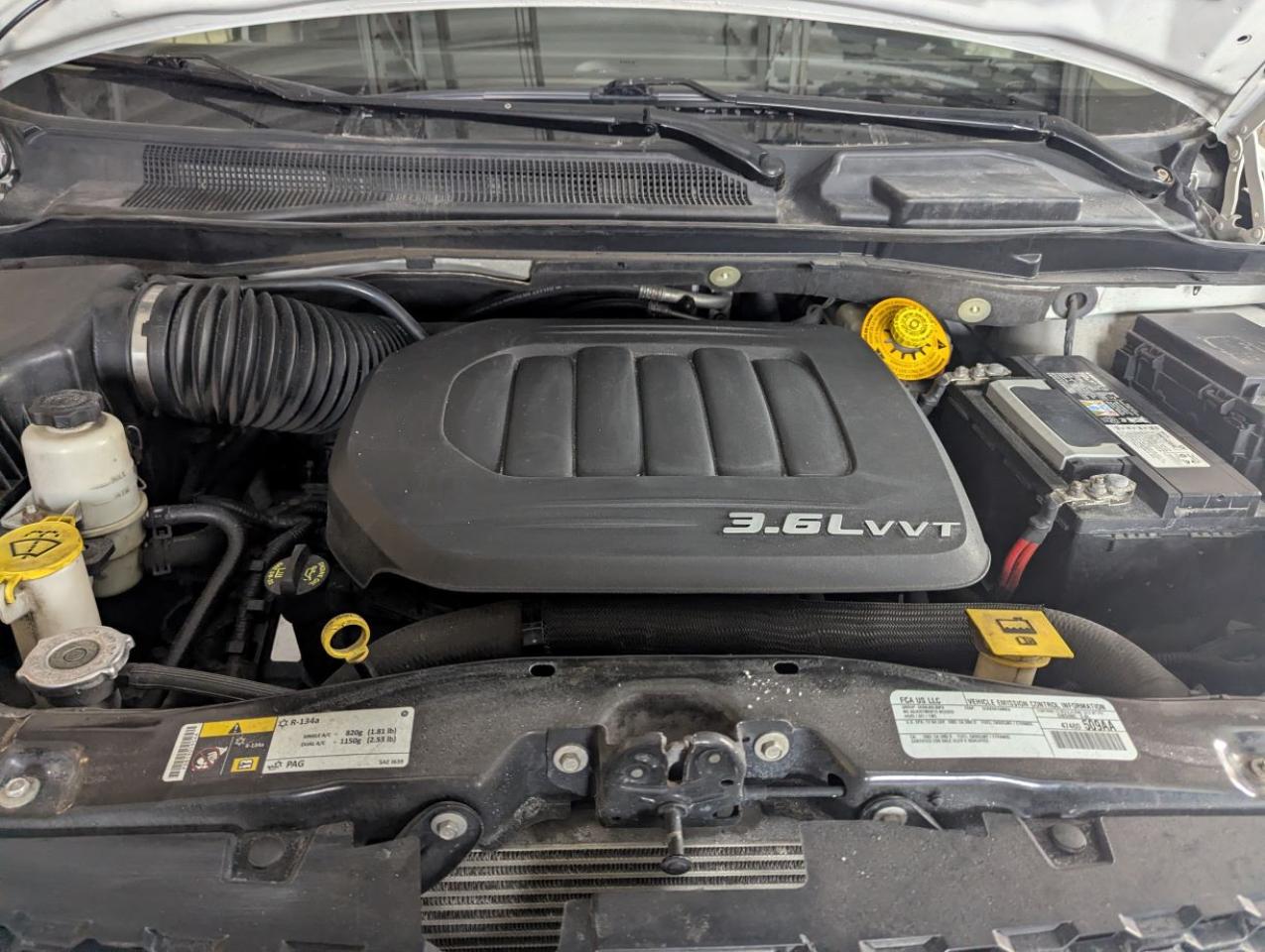 2016 Dodge Grand Caravan SXT WITH FULL STOW-N-GO!! Photo