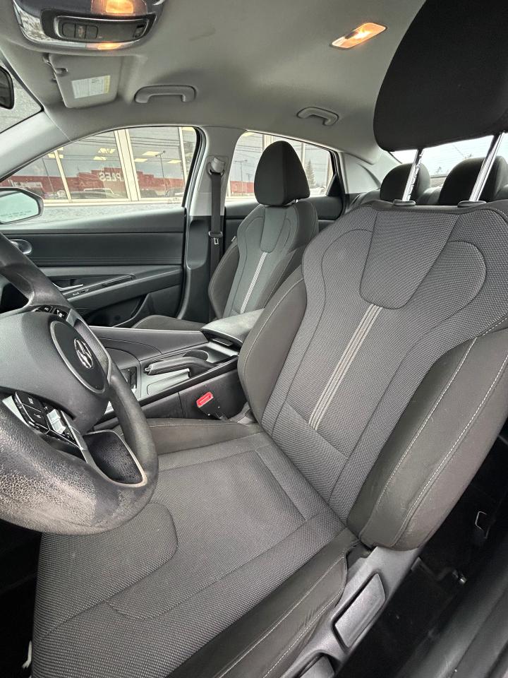 2023 Hyundai Elantra Essential Photo