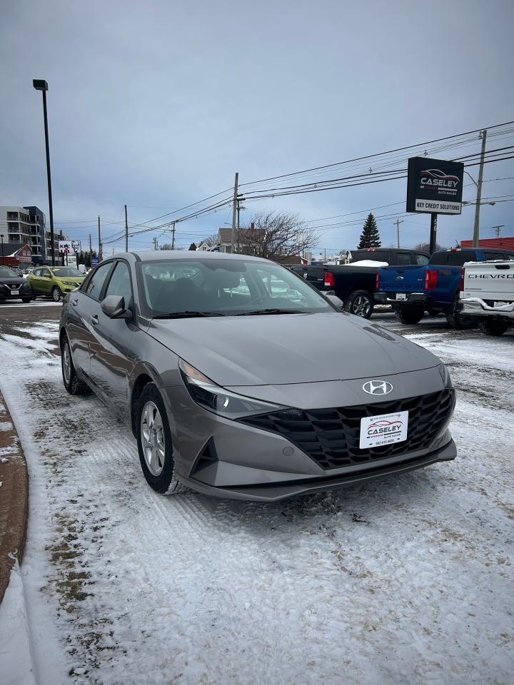 2023 Hyundai Elantra Essential Photo