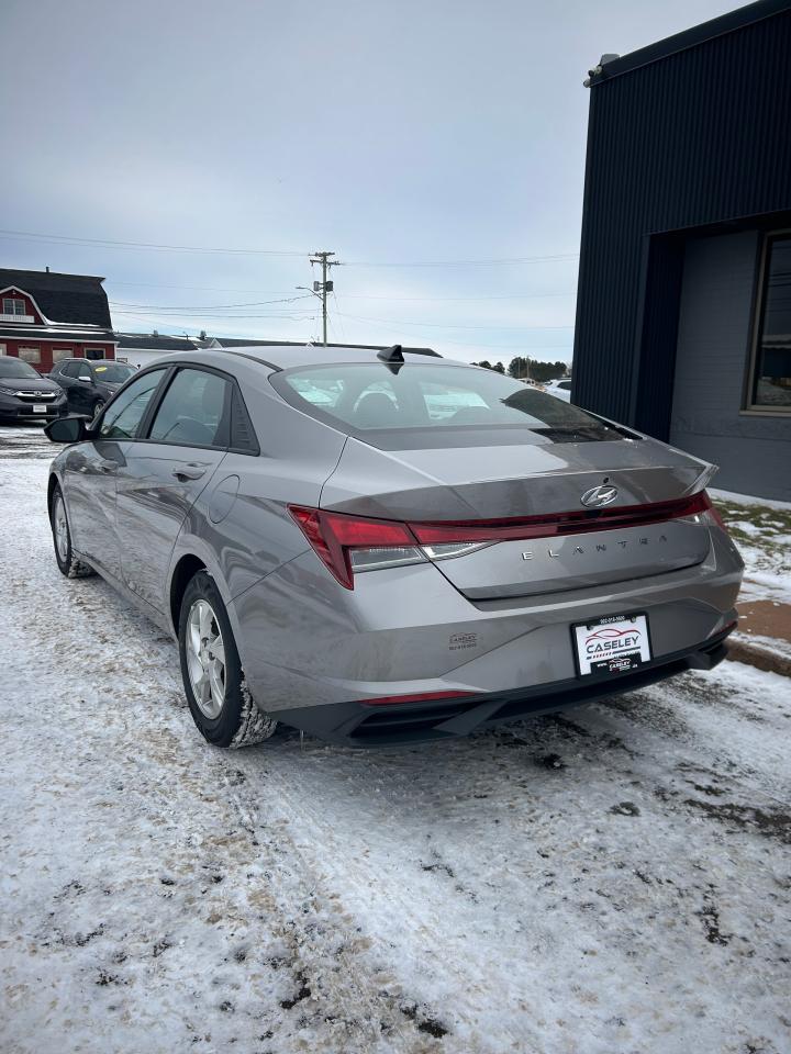 2023 Hyundai Elantra Essential Photo