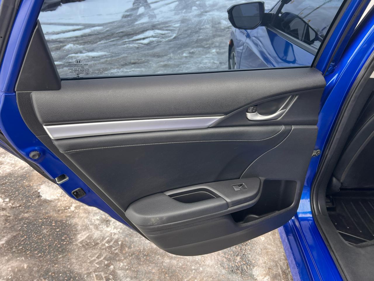 2019 Honda Civic Touring Photo