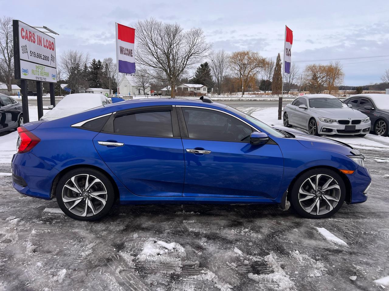 2019 Honda Civic Touring Photo