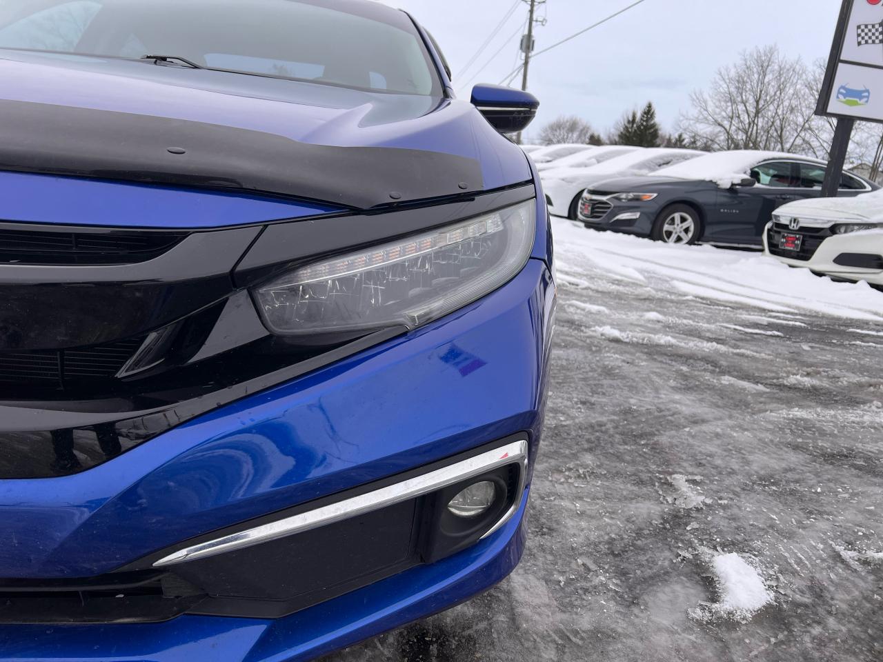 2019 Honda Civic Touring Photo