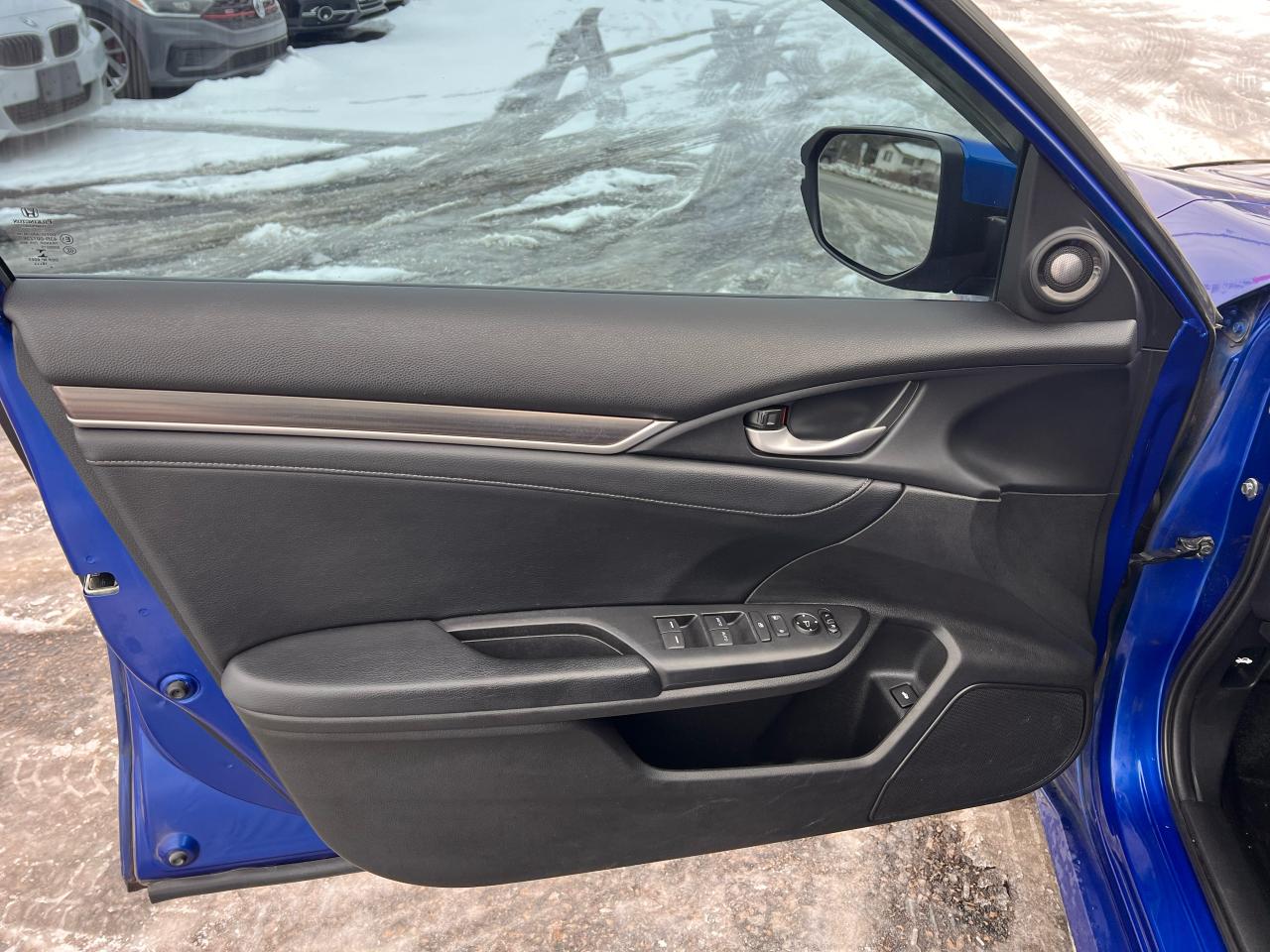 2019 Honda Civic Touring Photo