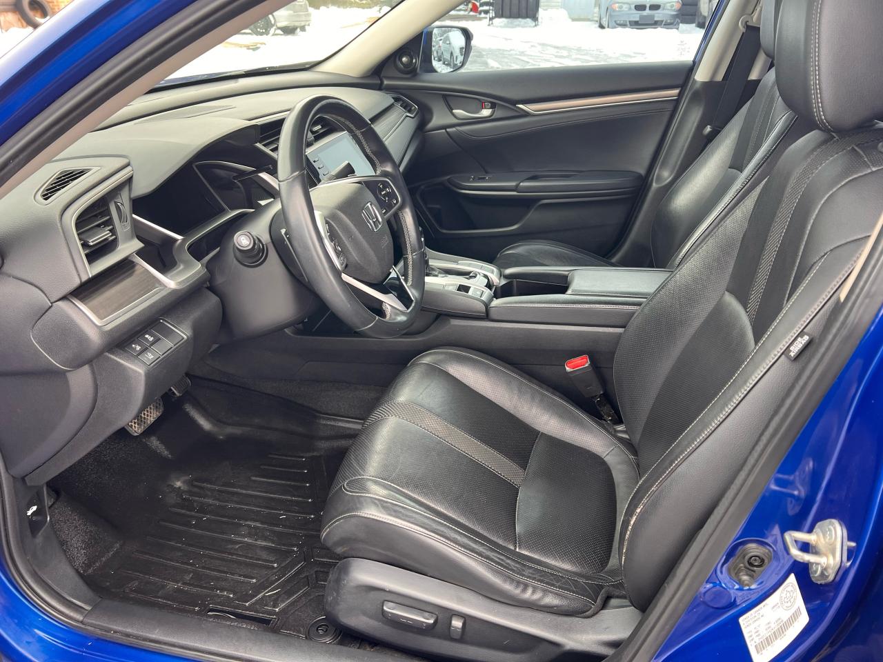 2019 Honda Civic Touring Photo