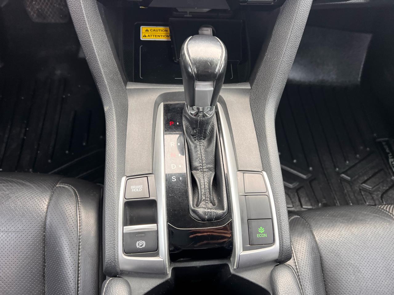 2019 Honda Civic Touring Photo