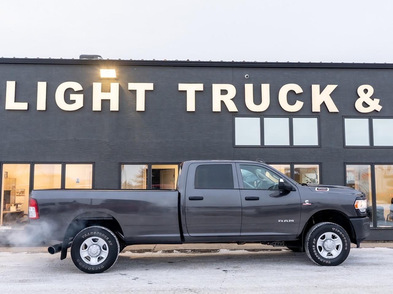 2020 RAM 3500 Tradesman 4x4 Crew Cab 8' Box Photo26