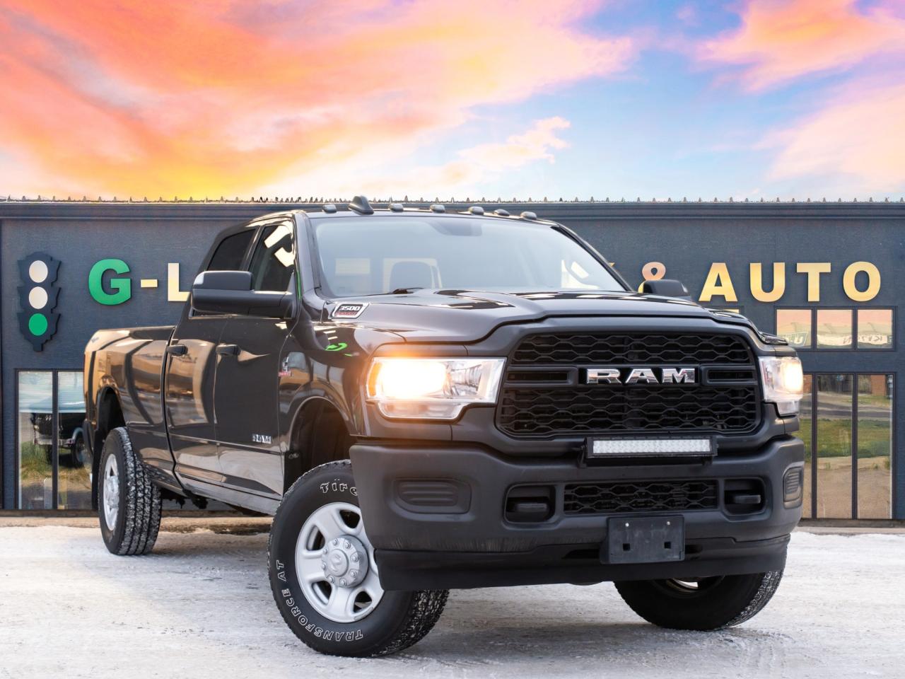 RAM 3500 Tradesman Crew Cab LB 4WD