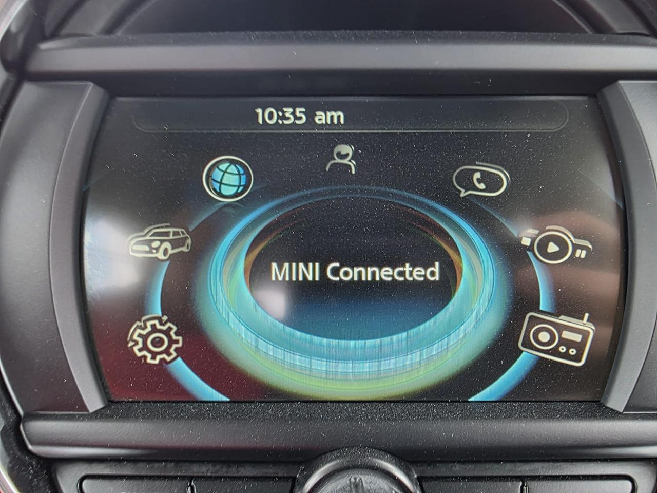 2017 MINI Cooper 5 Door Photo