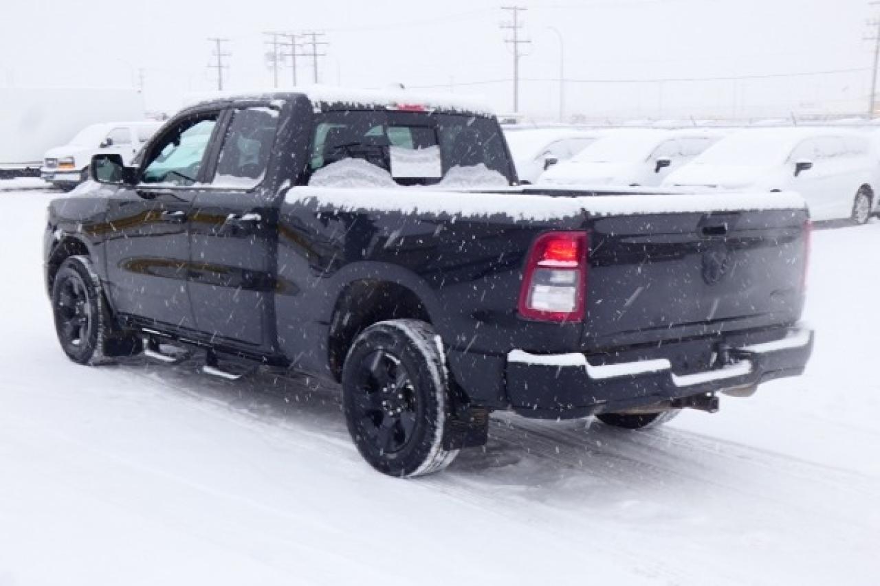 2023 Dodge Ram 1500 Warlock e-torqe4x4 Quad Cab 6'4" Box w/cloth seats - Photo #8