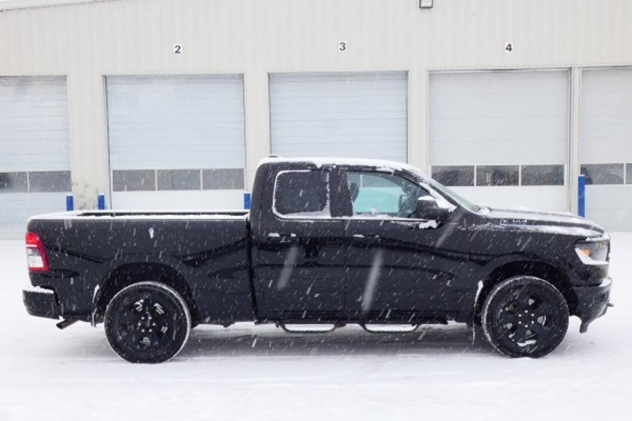 2023 Dodge Ram 1500 Warlock e-torqe4x4 Quad Cab 6'4" Box w/cloth seats - Photo #5