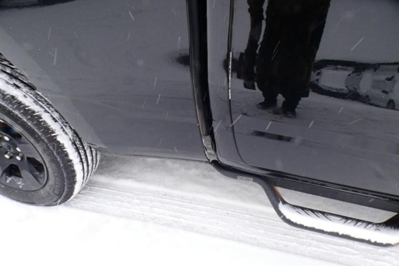 2023 Dodge Ram 1500 Warlock e-torqe4x4 Quad Cab 6'4" Box w/cloth seats - Photo #27