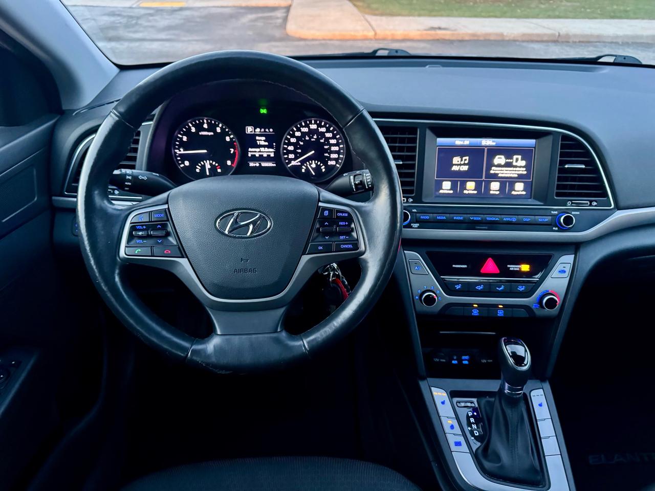 2017 Hyundai Elantra GL - Photo #11