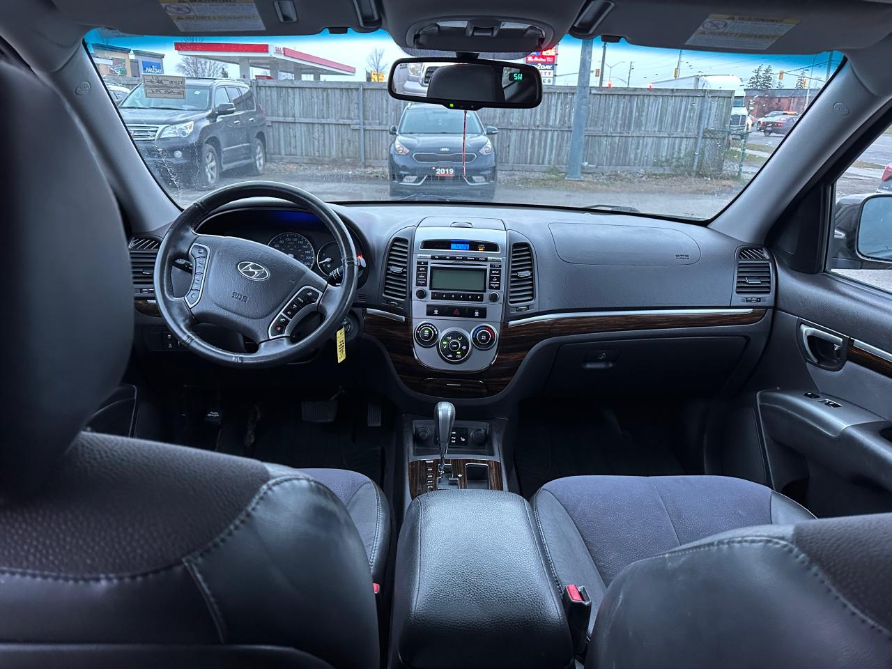 2011 Hyundai Santa Fe GL SPORT - Photo #12