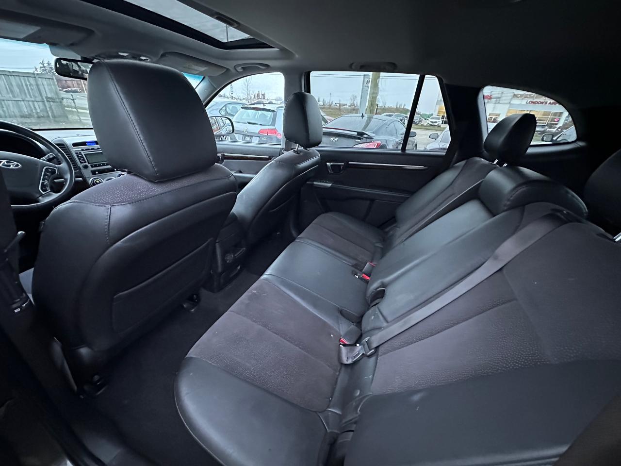 2011 Hyundai Santa Fe GL SPORT - Photo #15