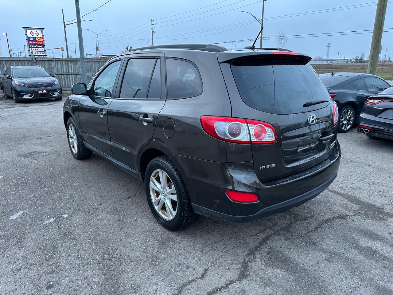 2011 Hyundai Santa Fe GL SPORT, AWD, V6, WELL MAINTAINED, CERT Photo2