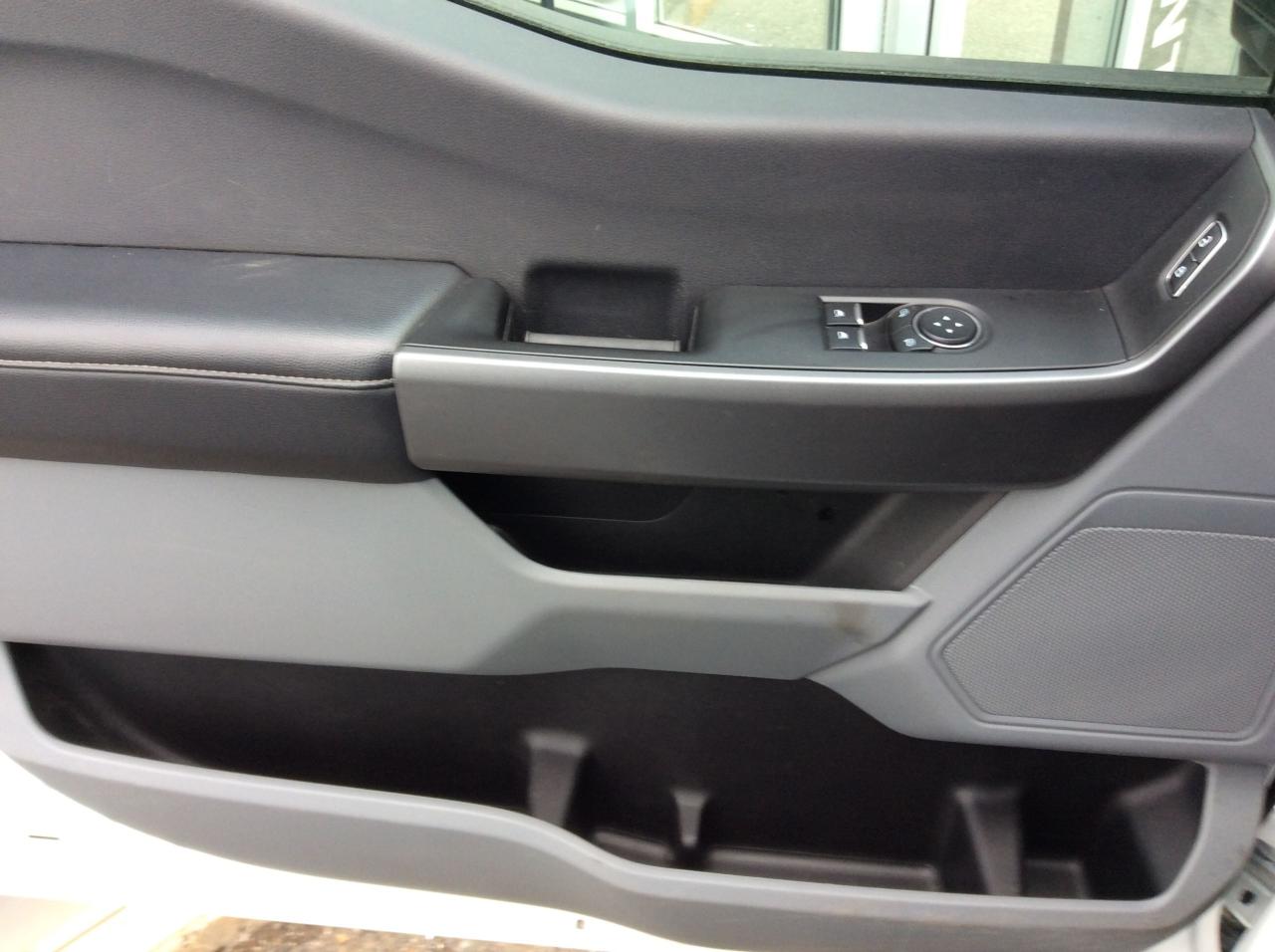 2025 Ford SUPER DUTY F-250 SRW XL Photo2