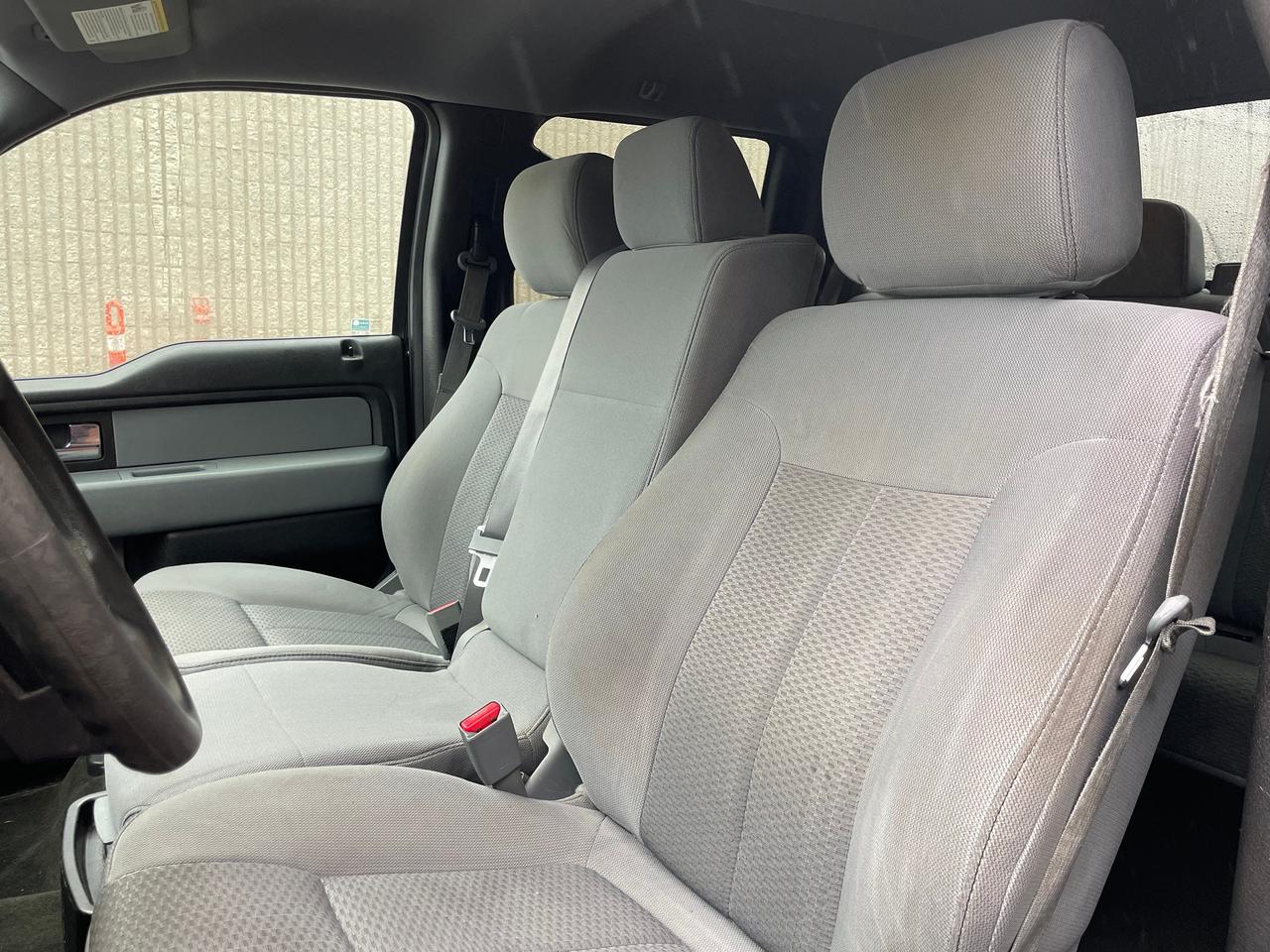 2012 Ford F-150 XLT FINANCING AVAILABLE Photo9