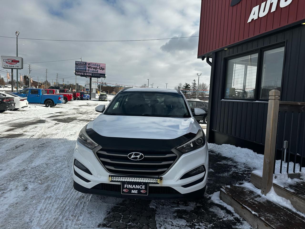 2016 Hyundai Tucson Premium - Photo #2