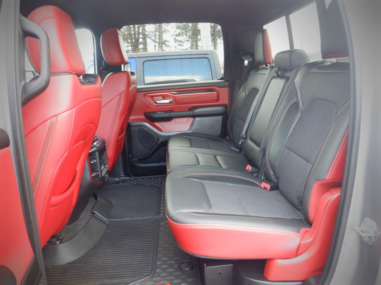 2022 RAM 1500 Rebel - Photo #9