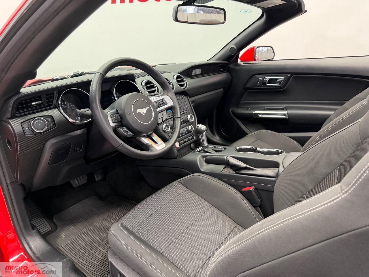 2017 Ford Mustang 2DR CONV V6 Photo