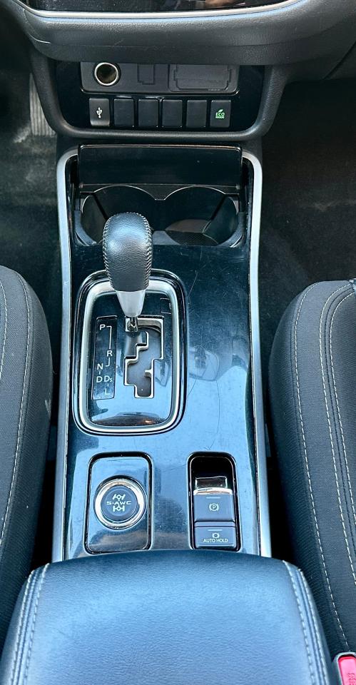 2020 Mitsubishi Outlander ES | CLEAN CARFAX | HEATED SEATS | BACK UP CAM | Photo