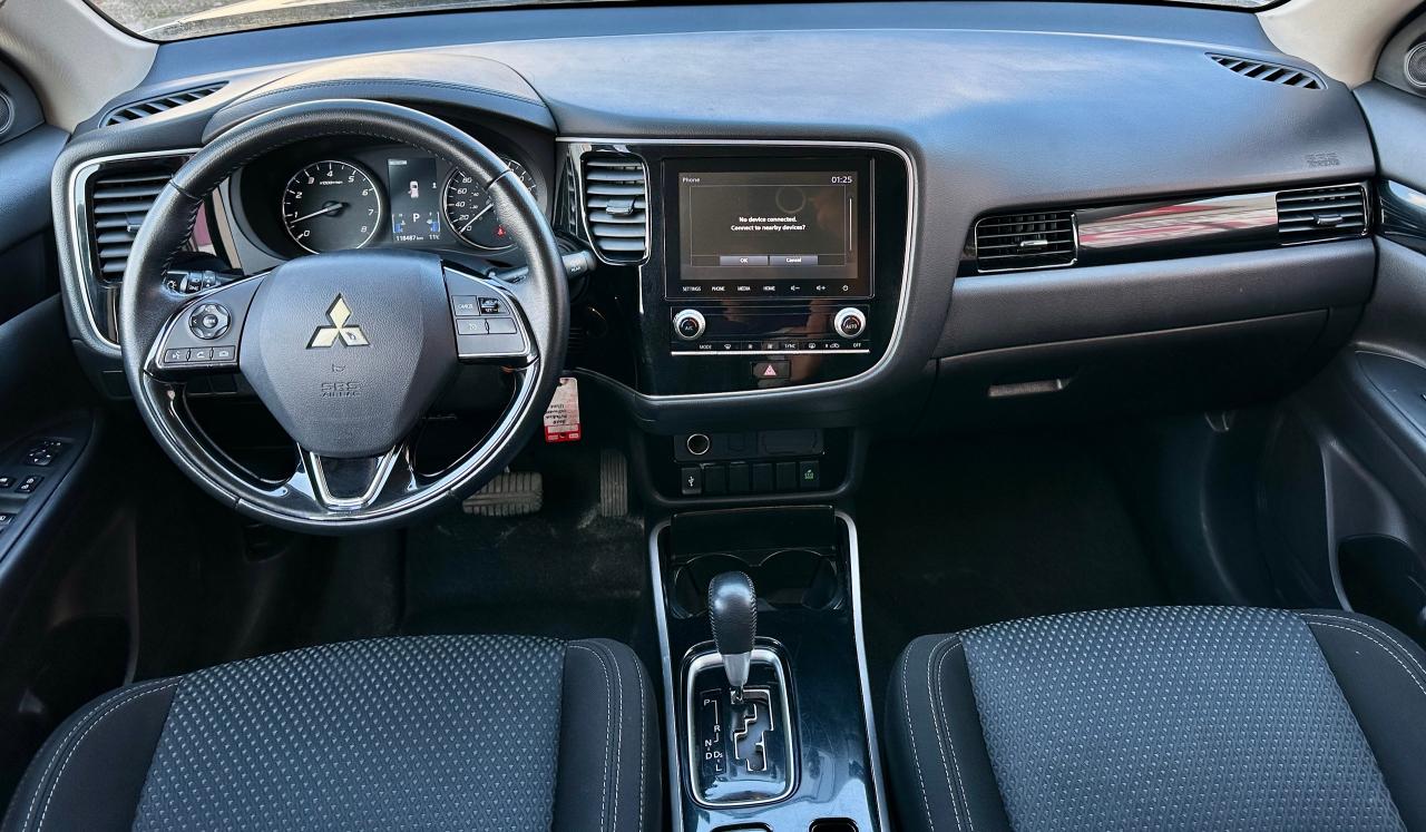 2020 Mitsubishi Outlander ES | CLEAN CARFAX | HEATED SEATS | BACK UP CAM | Photo