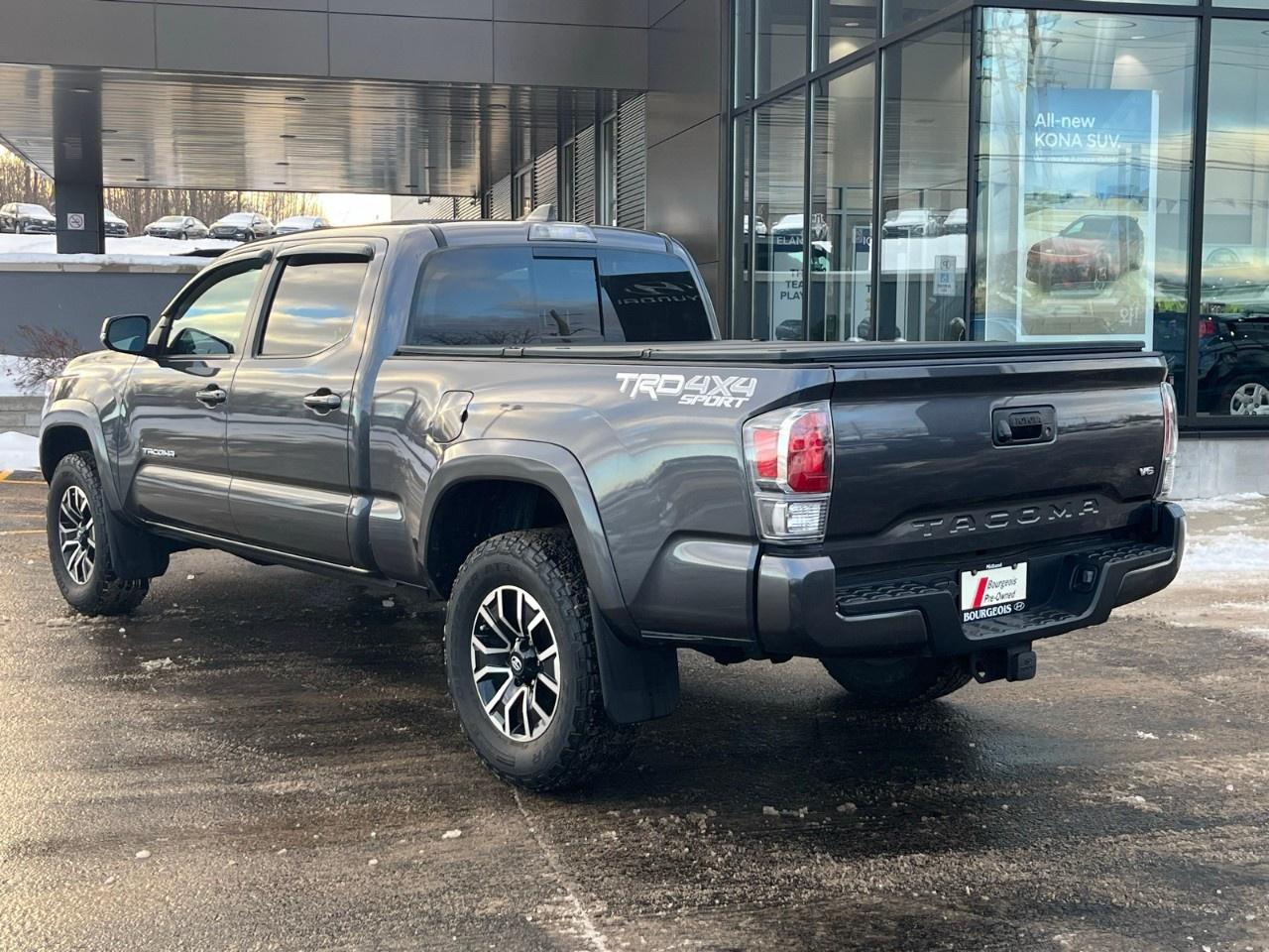 2023 Toyota Tacoma 4x4 Double Cab Auto Photo4