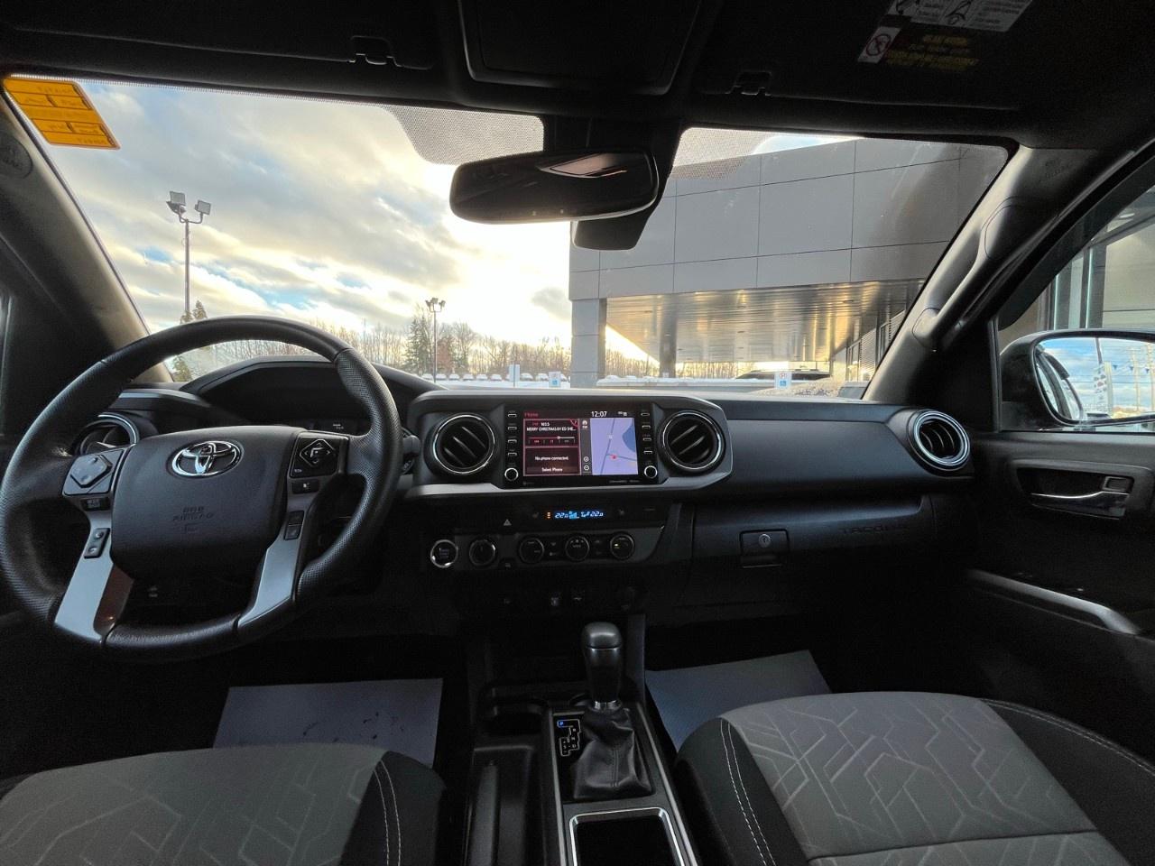 2023 Toyota Tacoma 4x4 Double Cab Auto Photo