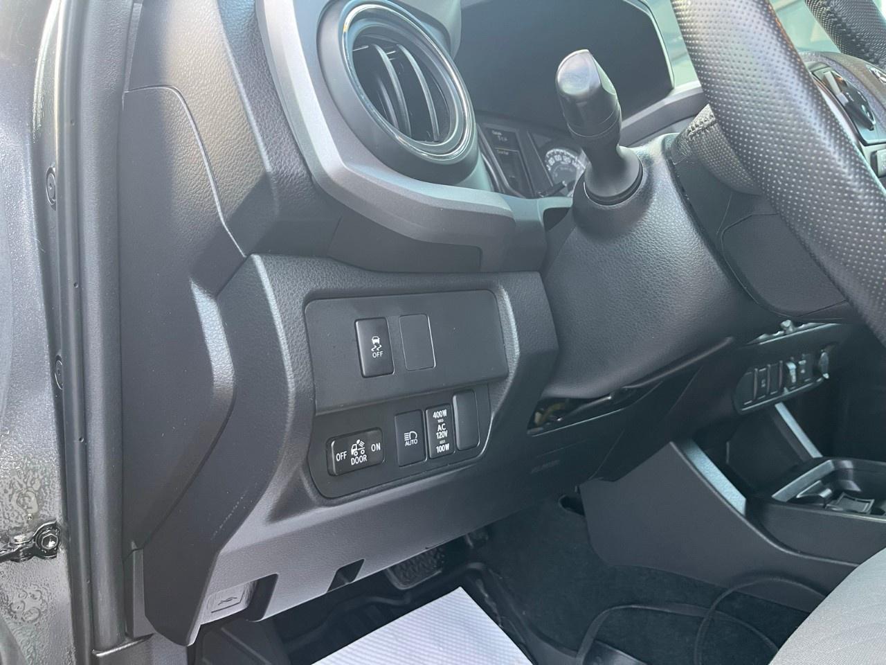 2023 Toyota Tacoma 4x4 Double Cab Auto Photo