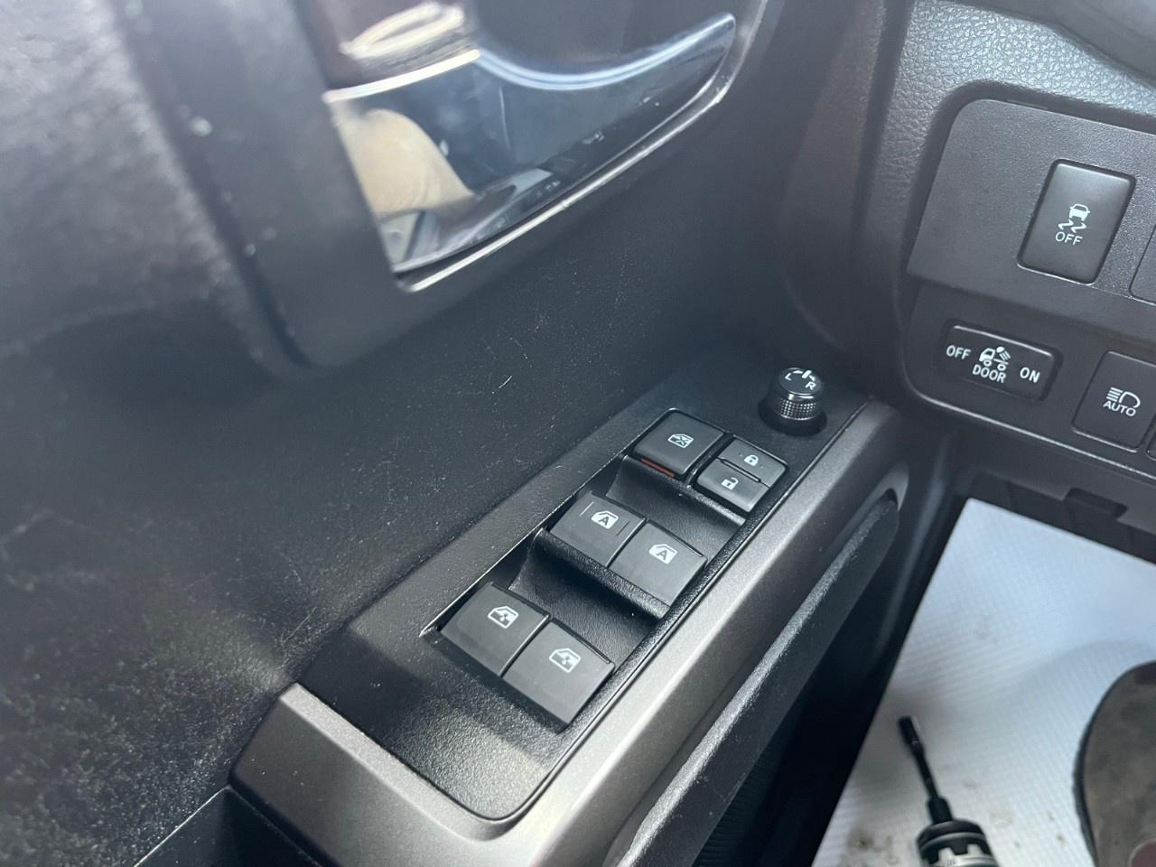 2023 Toyota Tacoma 4x4 Double Cab Auto Photo