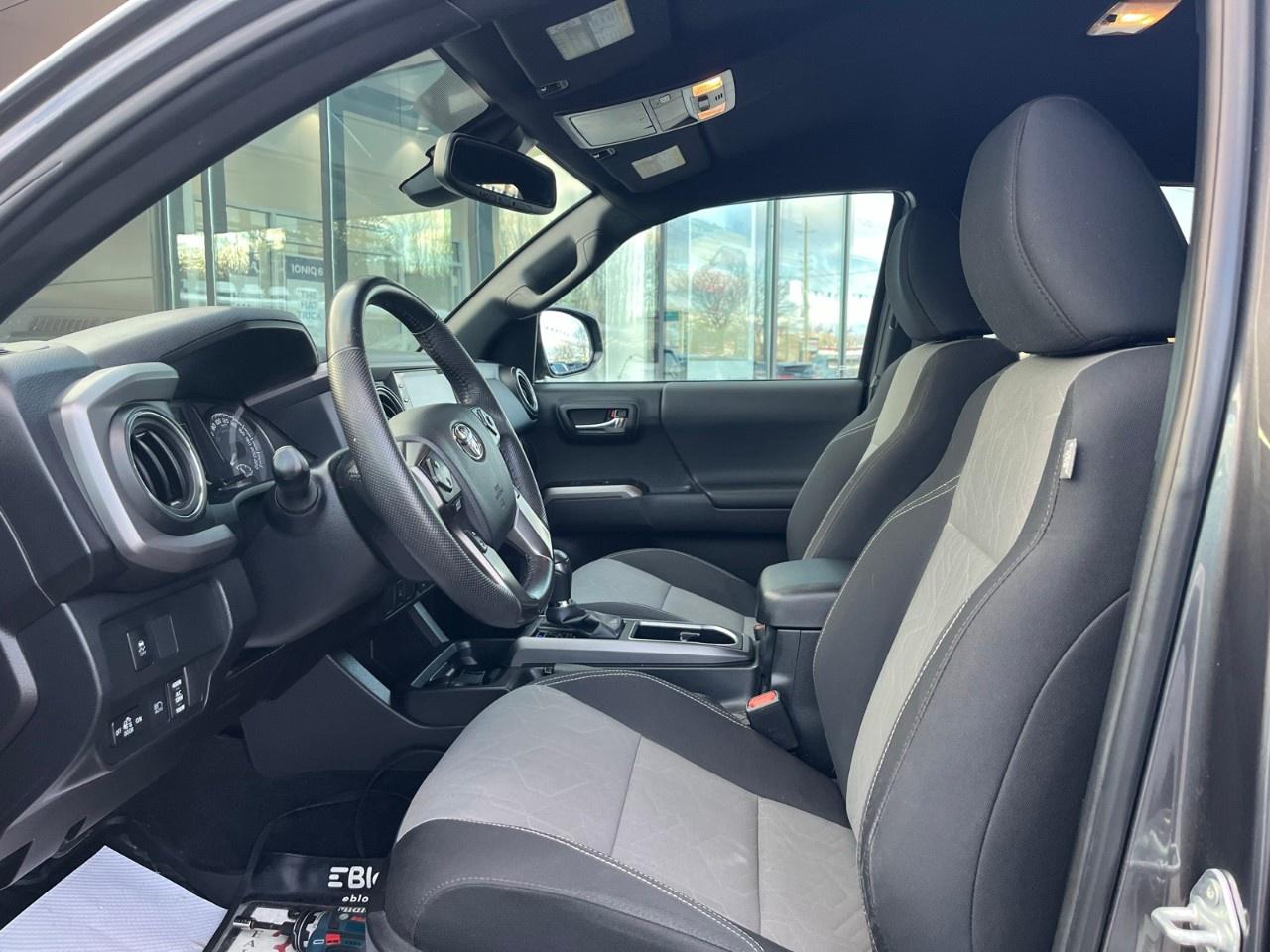 2023 Toyota Tacoma 4x4 Double Cab Auto Photo