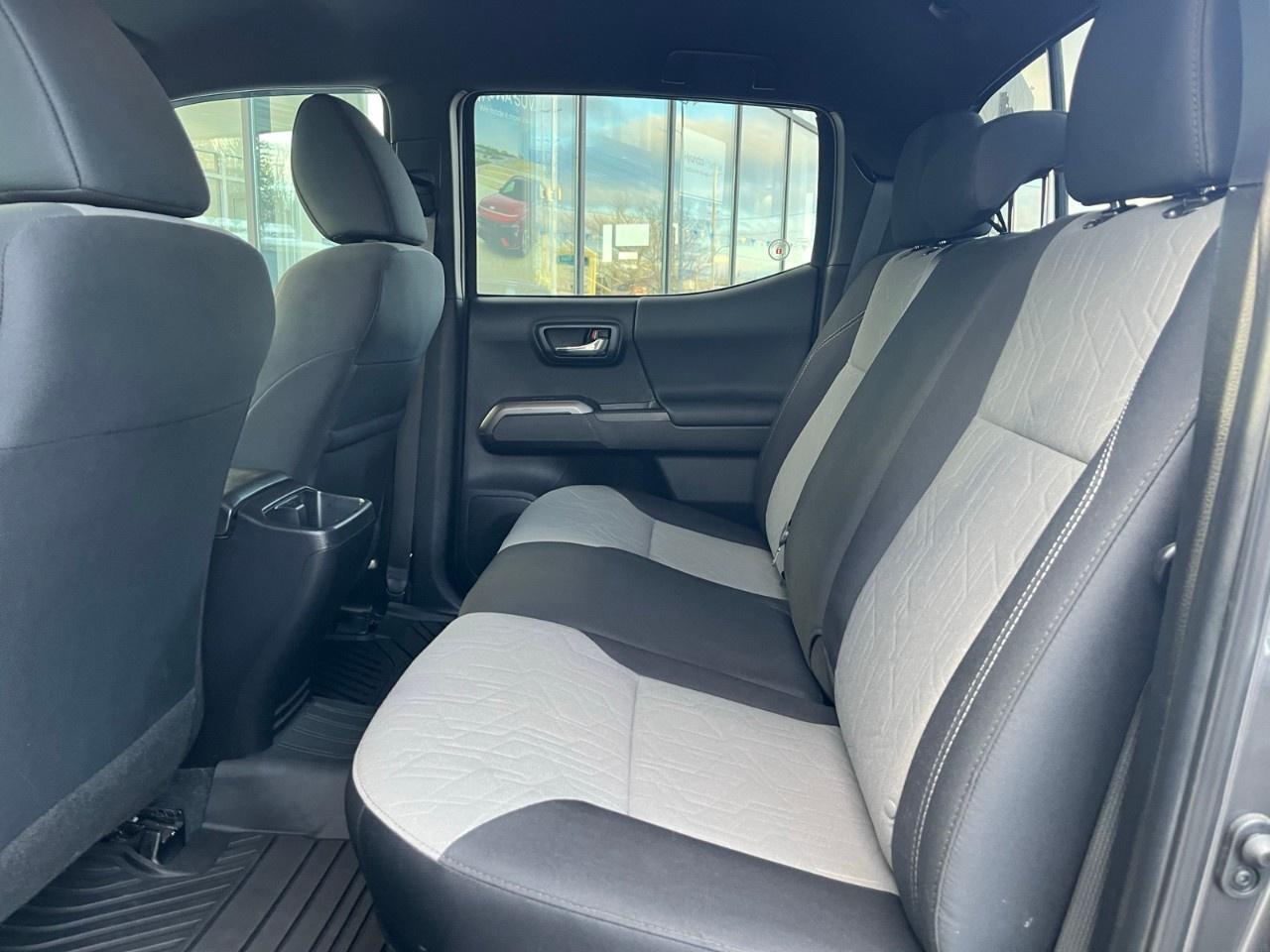 2023 Toyota Tacoma 4x4 Double Cab Auto Photo