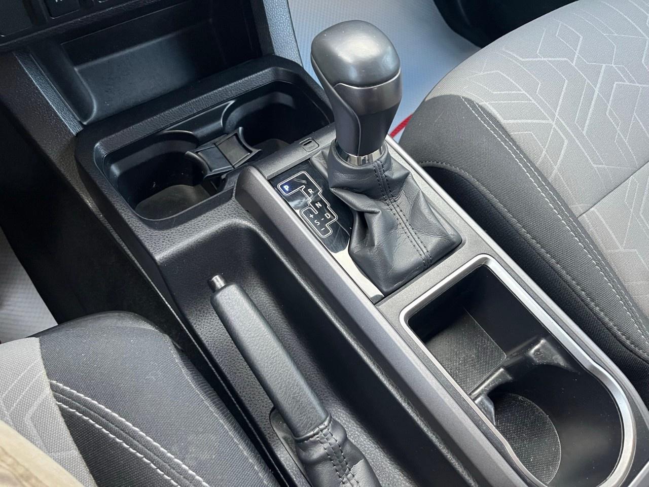 2023 Toyota Tacoma 4x4 Double Cab Auto Photo