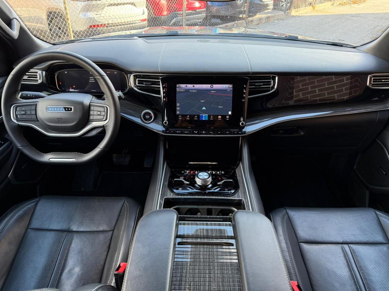 2022 Jeep Wagoneer Series III Photo