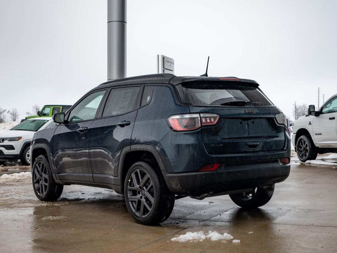 2026 Jeep Compass LIMITED Photo