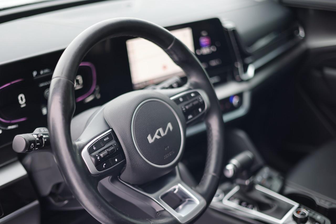 2023 Kia Sportage EX AWD Photo