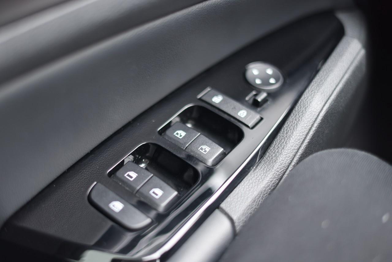 2023 Kia Sportage EX AWD Photo