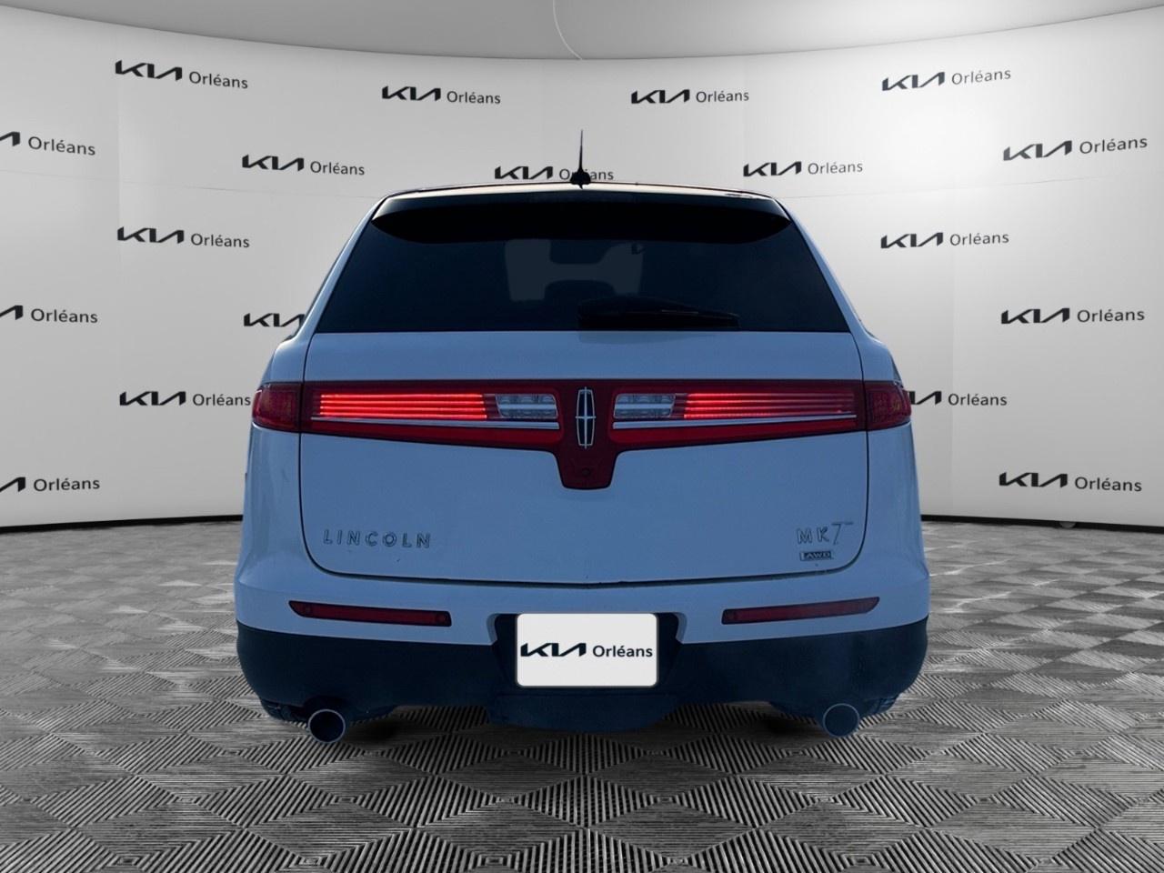 2010 Lincoln MKT 4dr Wgn 3.7L AWD Photo