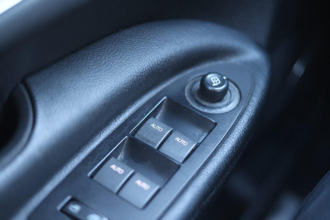 2010 Lincoln MKT 4dr Wgn 3.7L AWD Photo