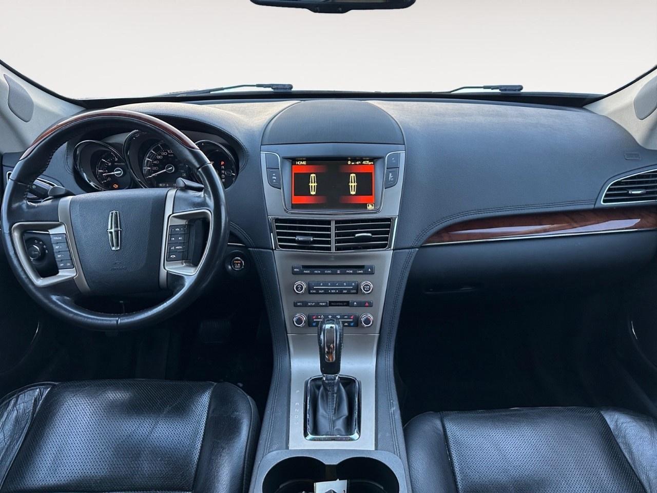 2010 Lincoln MKT 4dr Wgn 3.7L AWD Photo