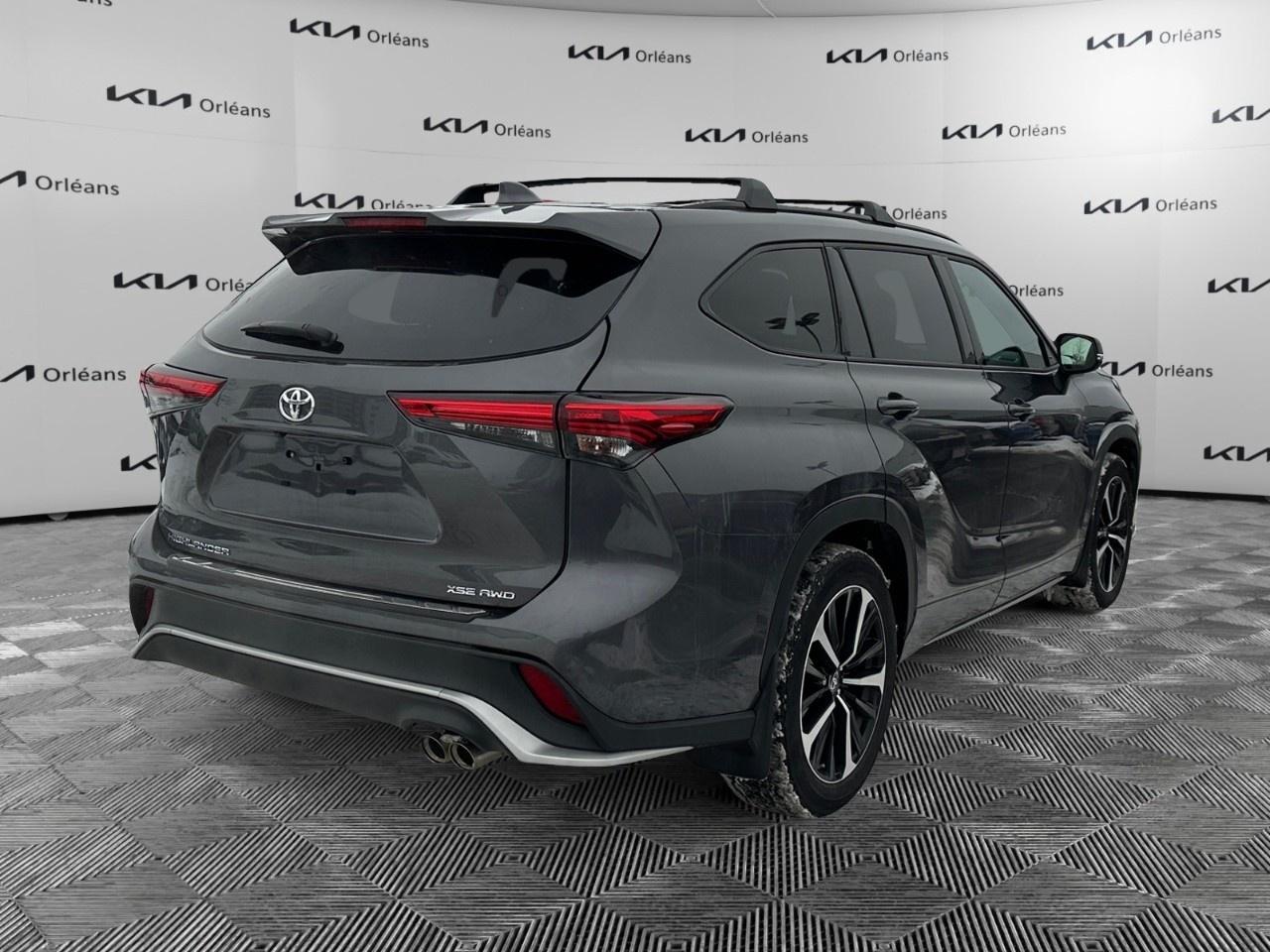 2022 Toyota Highlander XSE AWD Photo