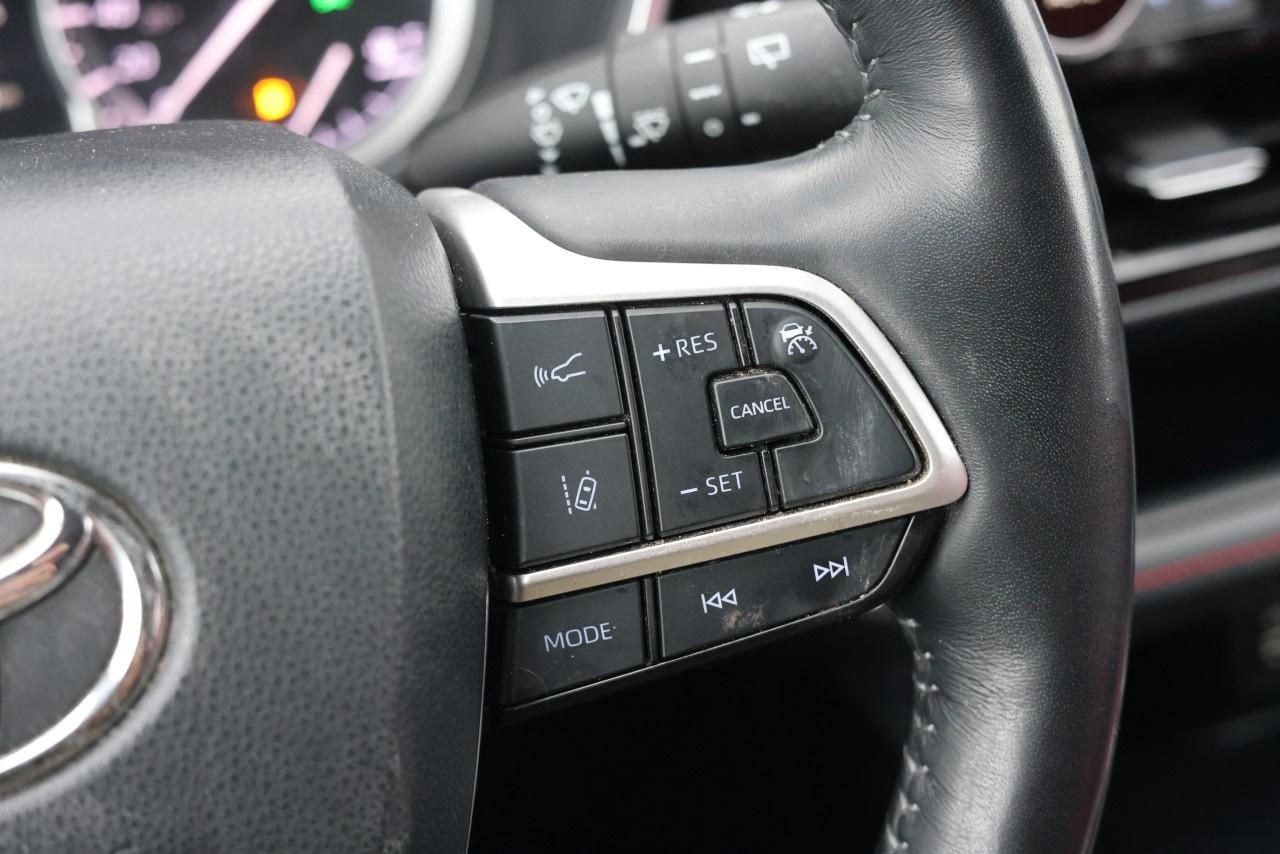 2022 Toyota Highlander XSE AWD Photo