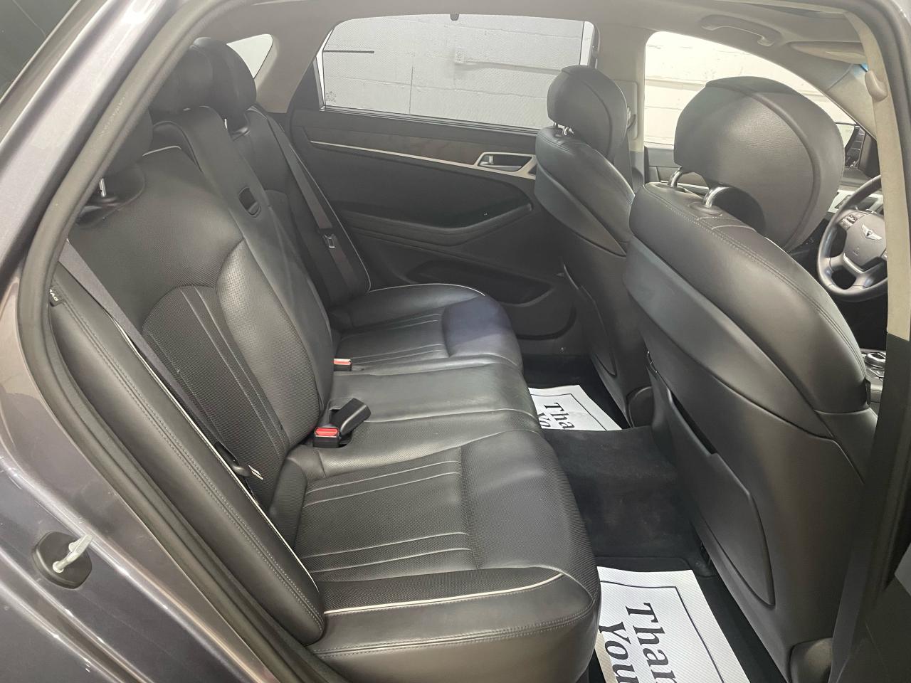 2015 Hyundai Genesis 5.0 Ultimate | V8 | 420HP | AWD | RARE Photo