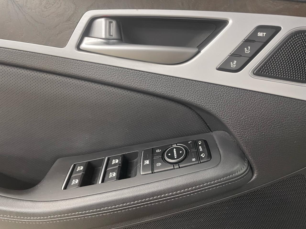 2015 Hyundai Genesis 5.0 Ultimate | V8 | 420HP | AWD | RARE Photo