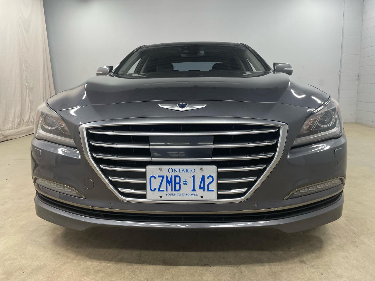2015 Hyundai Genesis V8 425HP AWD RARE Photo2