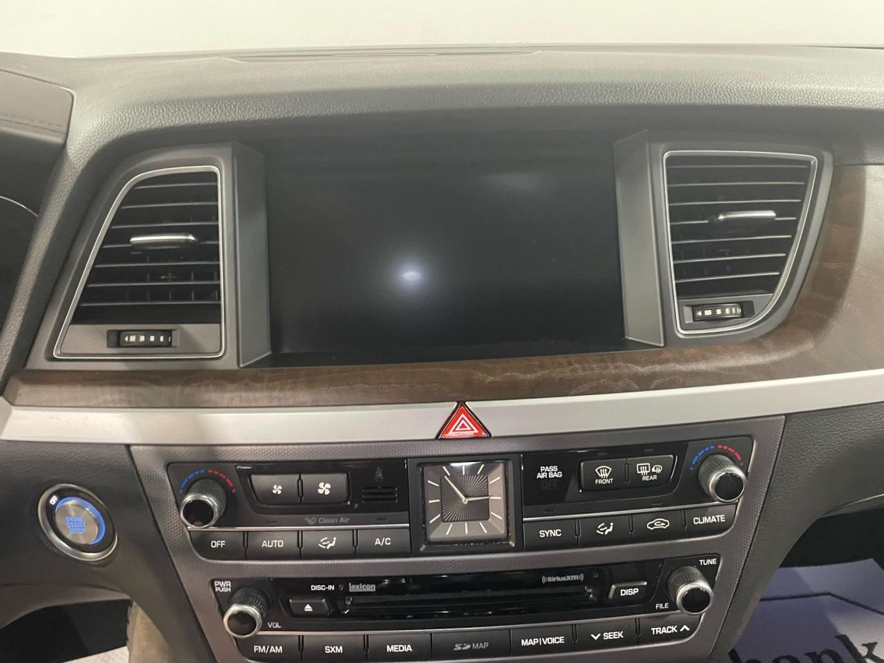 2015 Hyundai Genesis V8 425HP AWD RARE