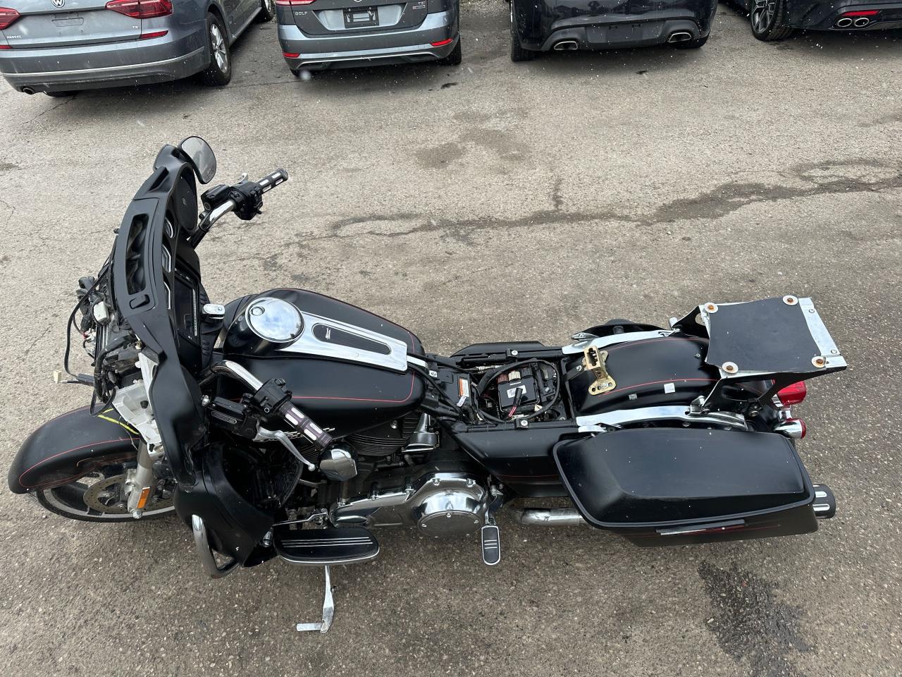 2015 Harley-Davidson Street Glide  - Photo #9